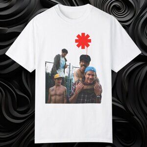 Red Hot Chili Peppers T-Shirt Rock Band Music Fan Graphic Retro Concert 92